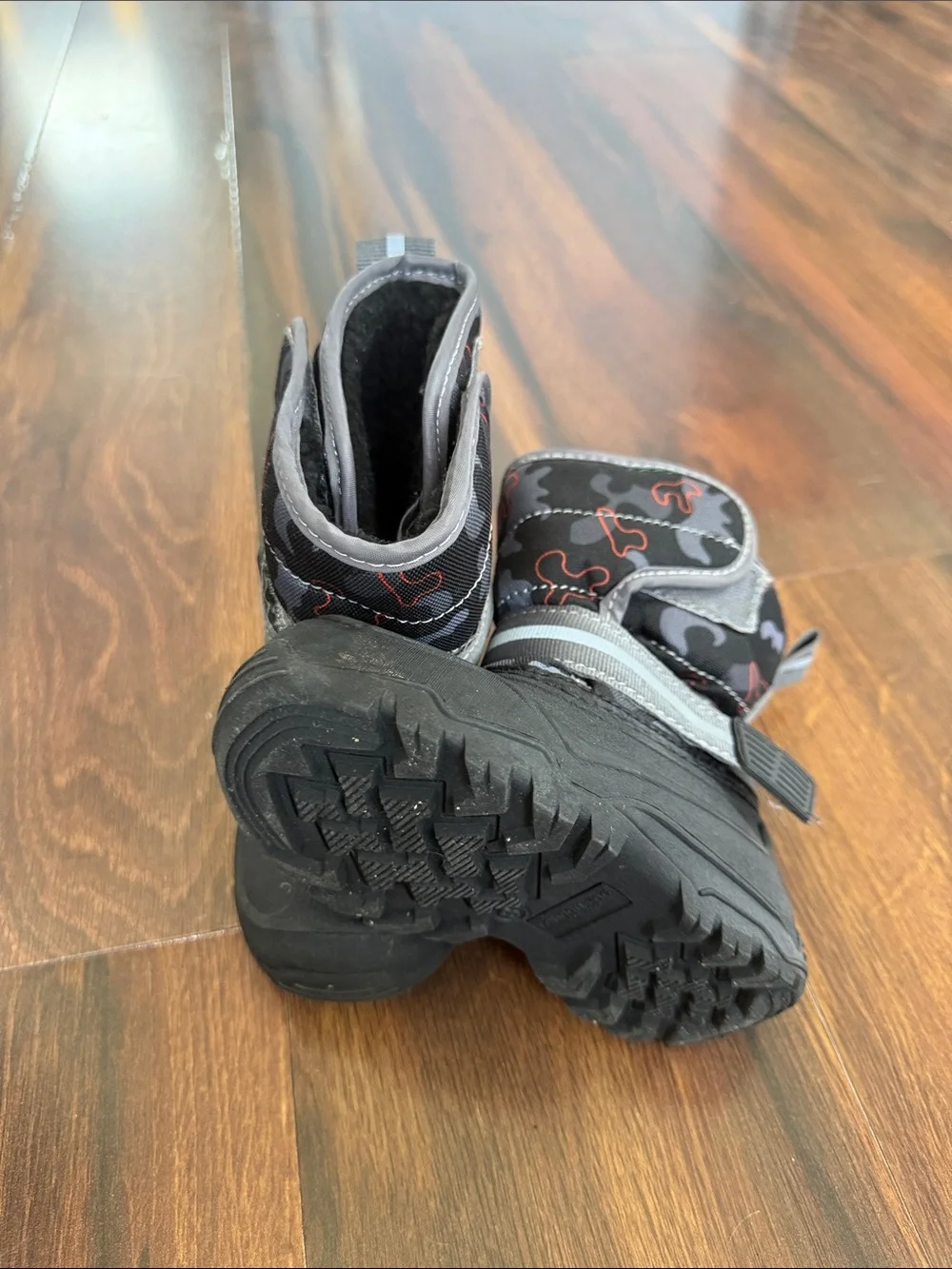 London Fog Kids Black and Gray Snow Boots with Orange Accents